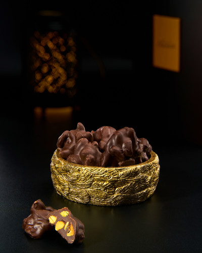 Rocher dark chocolate with pistachios, no added sugar