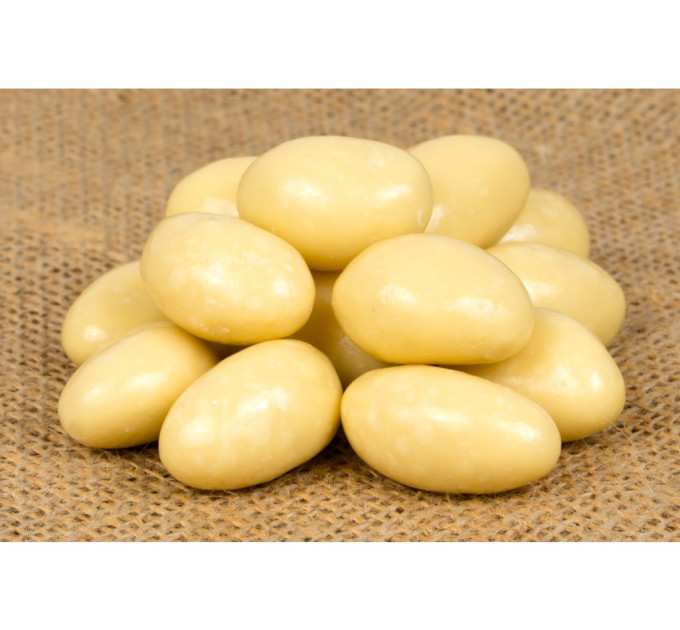 Para ořechy v jogurtové polevě 300g